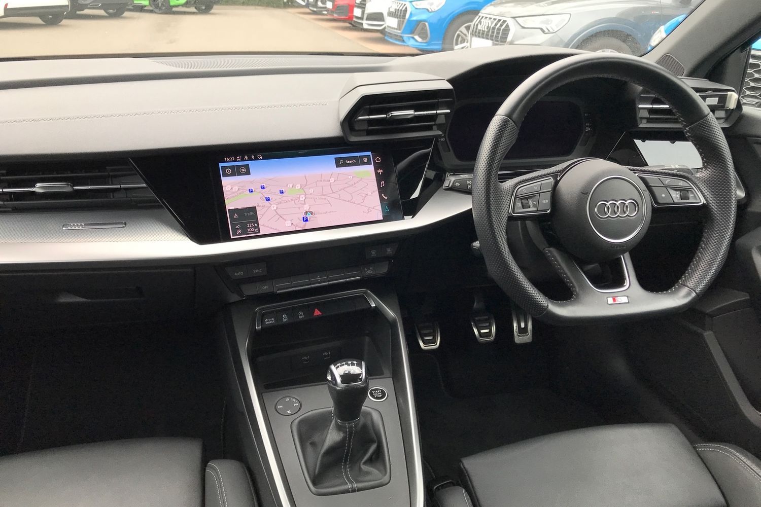 Audi A3 S line 35 TFSI 150 PS 6-speed