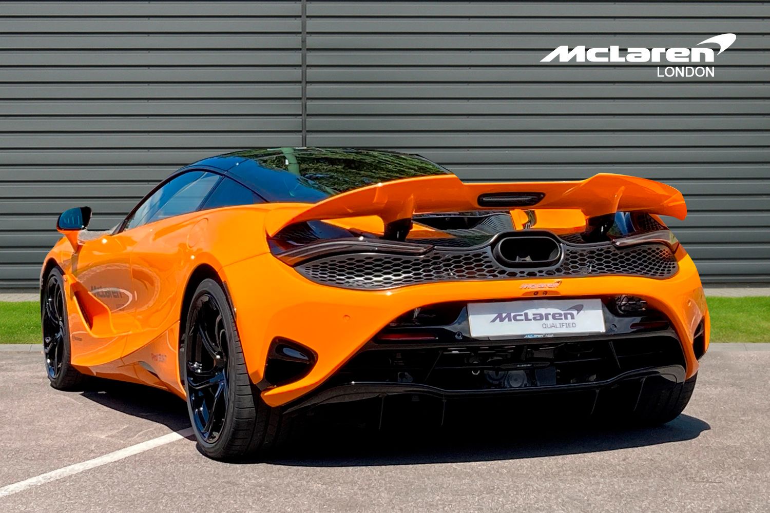 McLaren 750s V8 2dr SSG Auto